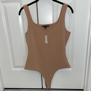 Banana Republic Factory Scoop-Neck Thong Bodysuit Sonoran Beige NWT Size Medium